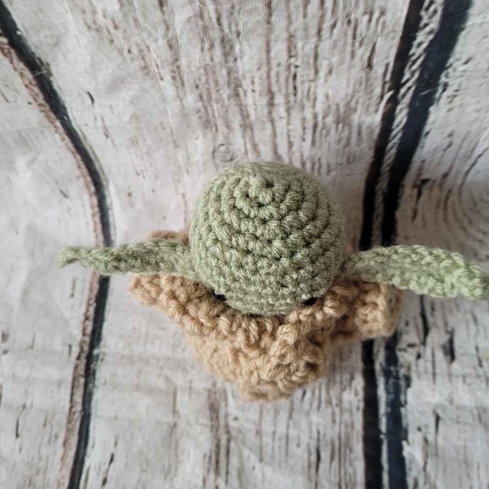 Mini Baby Yoda Inspired Amigurumi - Picture 6 of 10